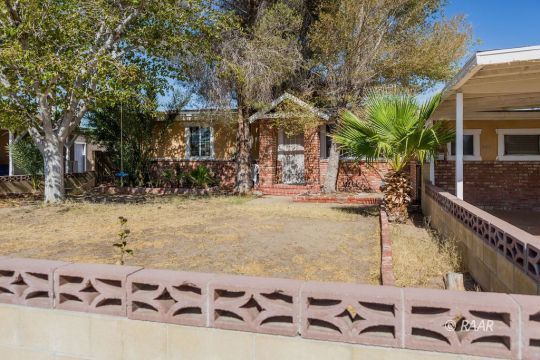 308 North Florence Street Ridgecrest, CA 93555 - Photo 2 of 26
