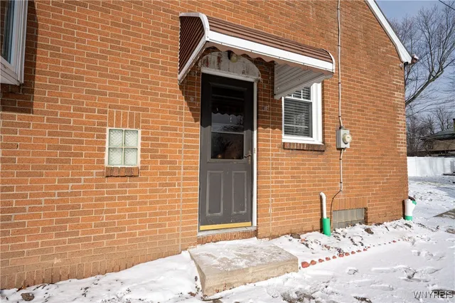 $2,500 | 4097 Bailey Avenue, Amherst, NY 14226