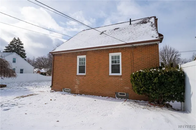 $2,500 | 4097 Bailey Avenue, Amherst, NY 14226