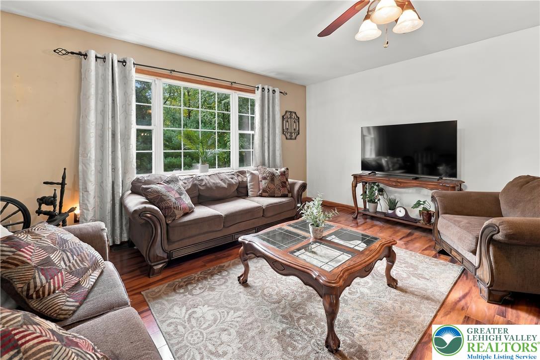 2362 Springtown Hill Road Hellertown, PA 18055 - Photo 7 of 43 Gallery Image 7