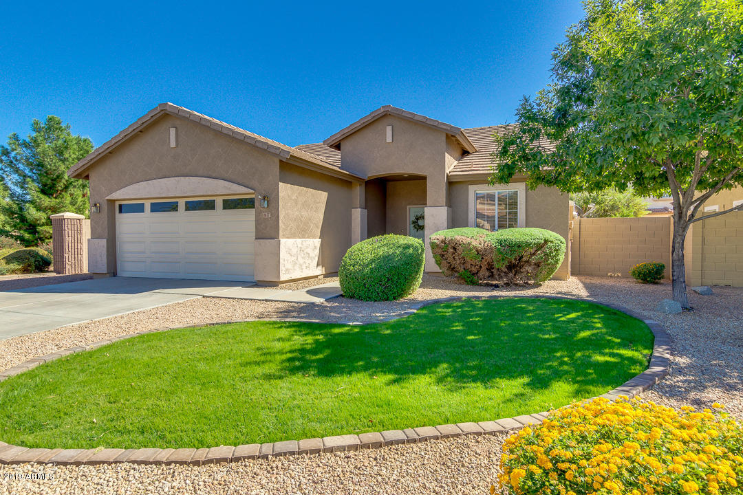 1677 South Rome Street Gilbert, AZ 85295 - Photo 3 of 35 03-Rome