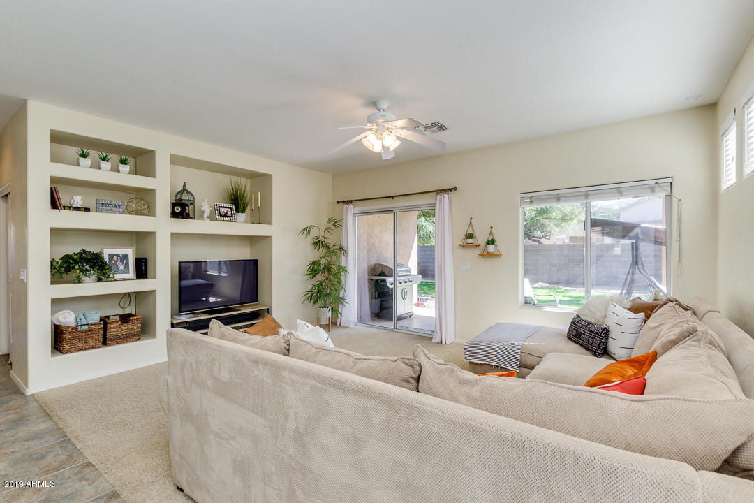 1677 South Rome Street Gilbert, AZ 85295 - Photo 8 of 35 08-Rome