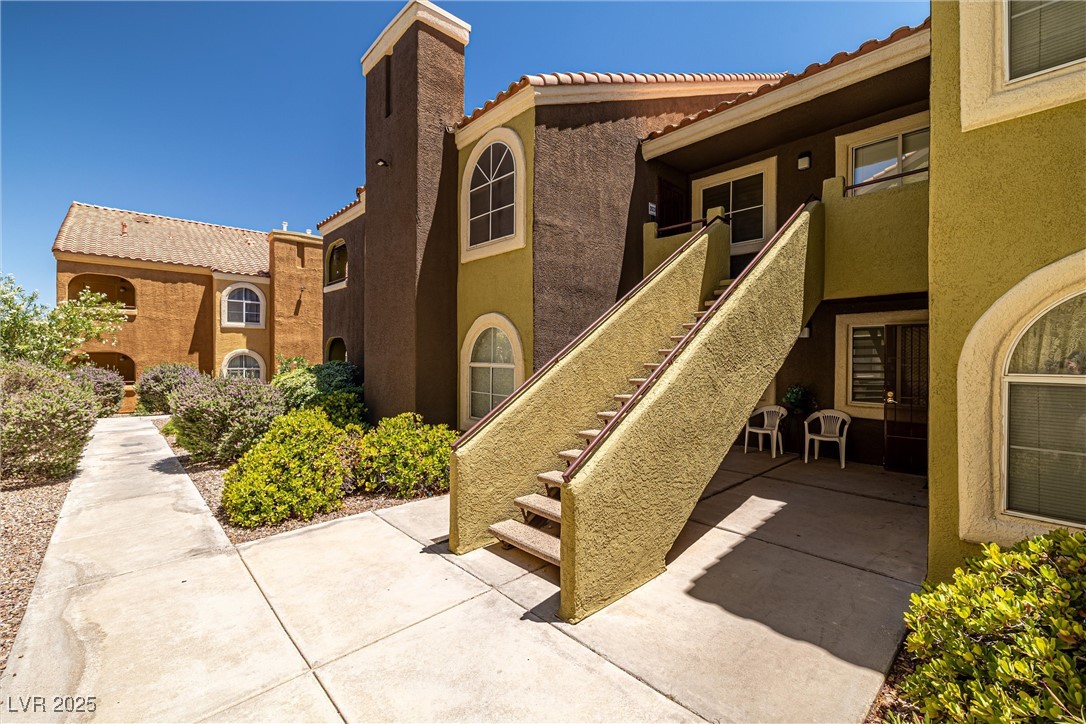 7950 West Flamingo Road, Unit 1024 Las Vegas, NV 89147 - Photo 3 of 30 View of property