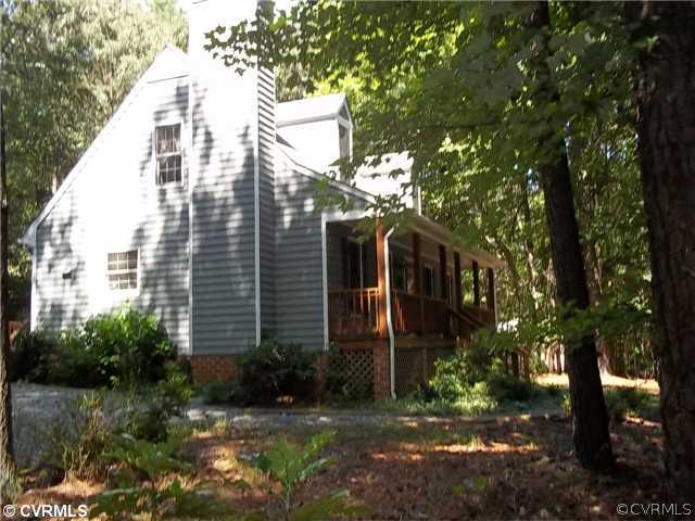 Exterior Front - Relax on the inviting front porch