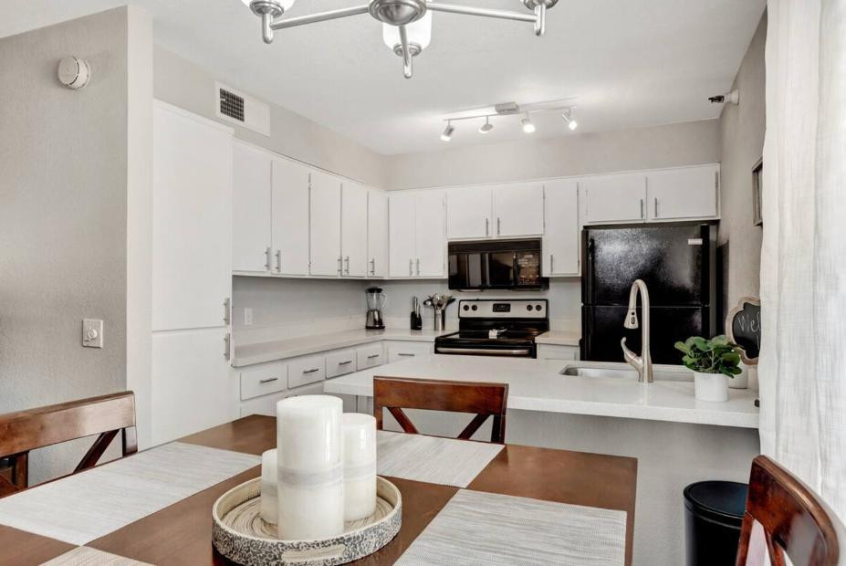8020 East Thomas Road, Unit 108 Scottsdale, AZ 85251 - Photo 5 of 11 Photo #5