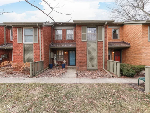$200,000 | 5266 Whisperwood Lane, Unit 259, Indianapolis, IN 46226