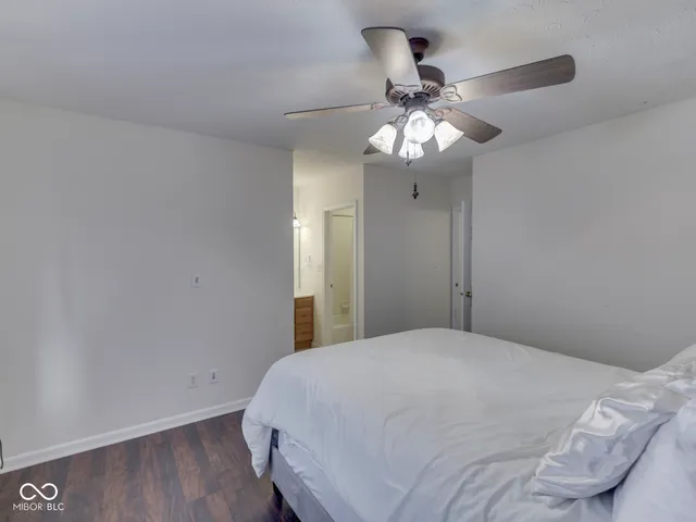 $200,000 | 5266 Whisperwood Lane, Unit 259, Indianapolis, IN 46226