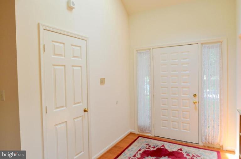 11820 Riding Loop Terrace North Potomac, MD 20878 - Photo 2 of 23 Entrance / Foyer