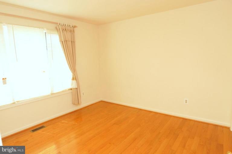 11820 Riding Loop Terrace North Potomac, MD 20878 - Photo 14 of 23 Bedroom #1