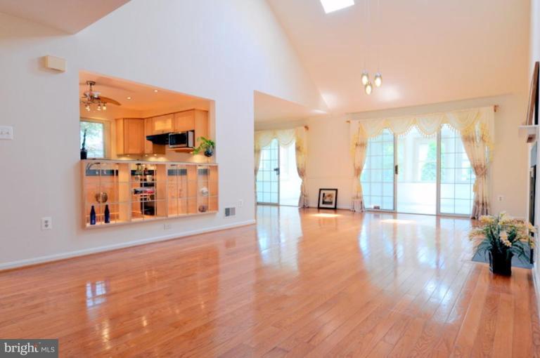 11820 Riding Loop Terrace North Potomac, MD 20878 - Photo 6 of 23 Dining Area