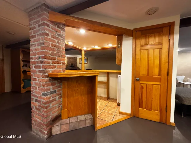 $550,000 | 226 North Greenbush Road, North Greenbush, NY 12180