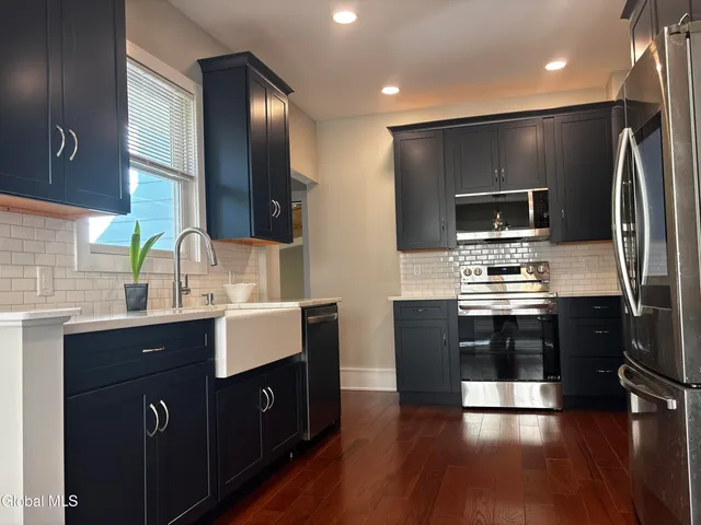 $550,000 | 226 North Greenbush Road, North Greenbush, NY 12180