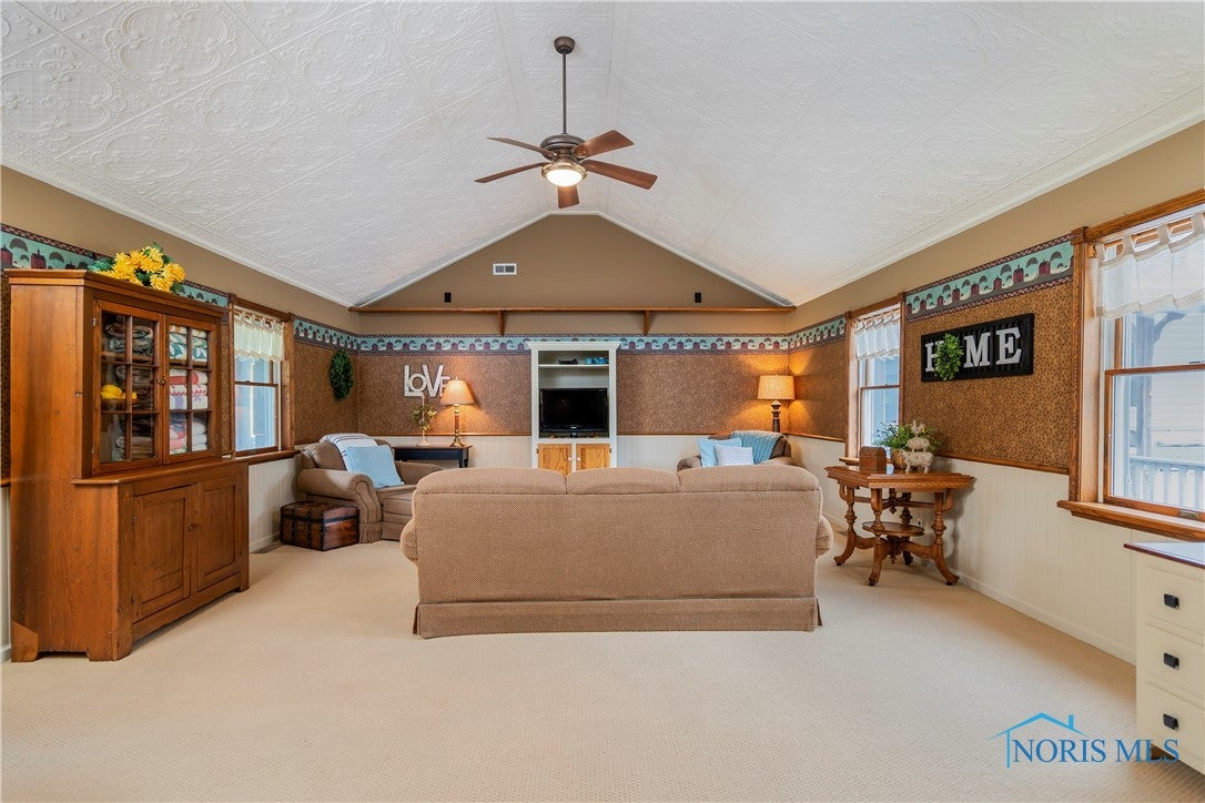10020 Five Point Road Perrysburg, OH 43551 - Photo 12 of 50 Gallery Image 12