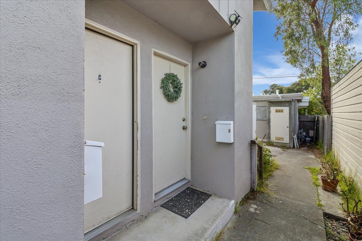 618 Forest Avenue Pacific Grove, CA 93950 - Photo 5 of 78