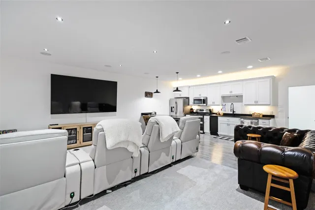 $1,700,000 | 6770 Fm 1372 Road, North Zulch, TX 77872