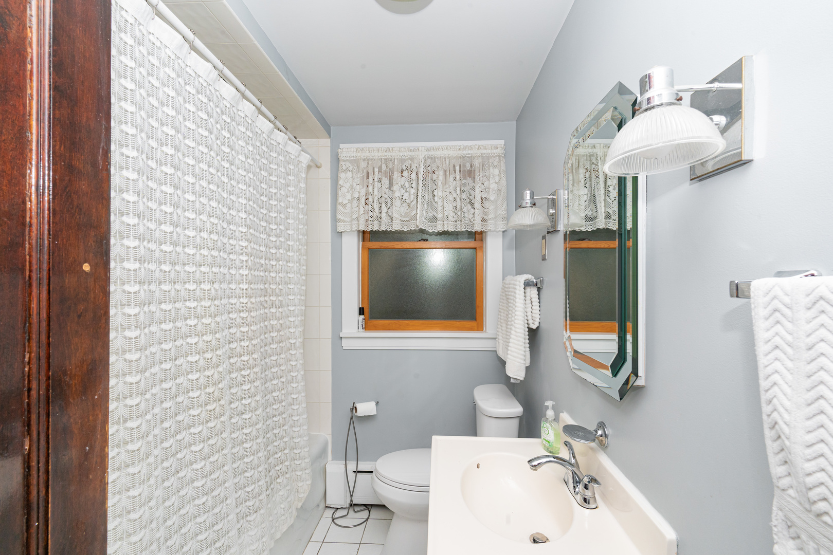 76 South Delaplaine Road Riverside, IL 60546 - Photo 12 of 31
