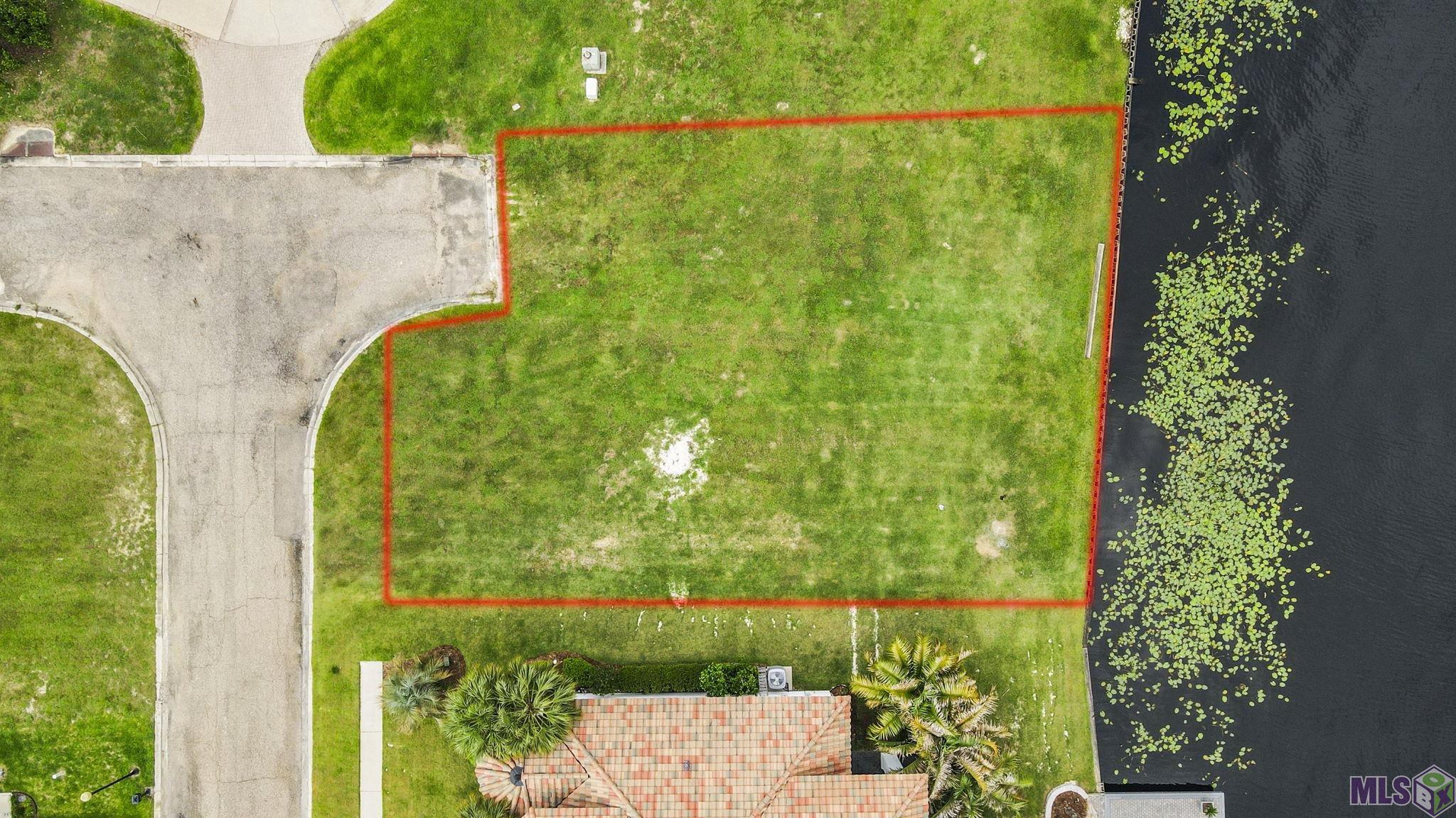 21441 Blue Marlin Drive Springfield, LA 70462 - Photo 2 of 13