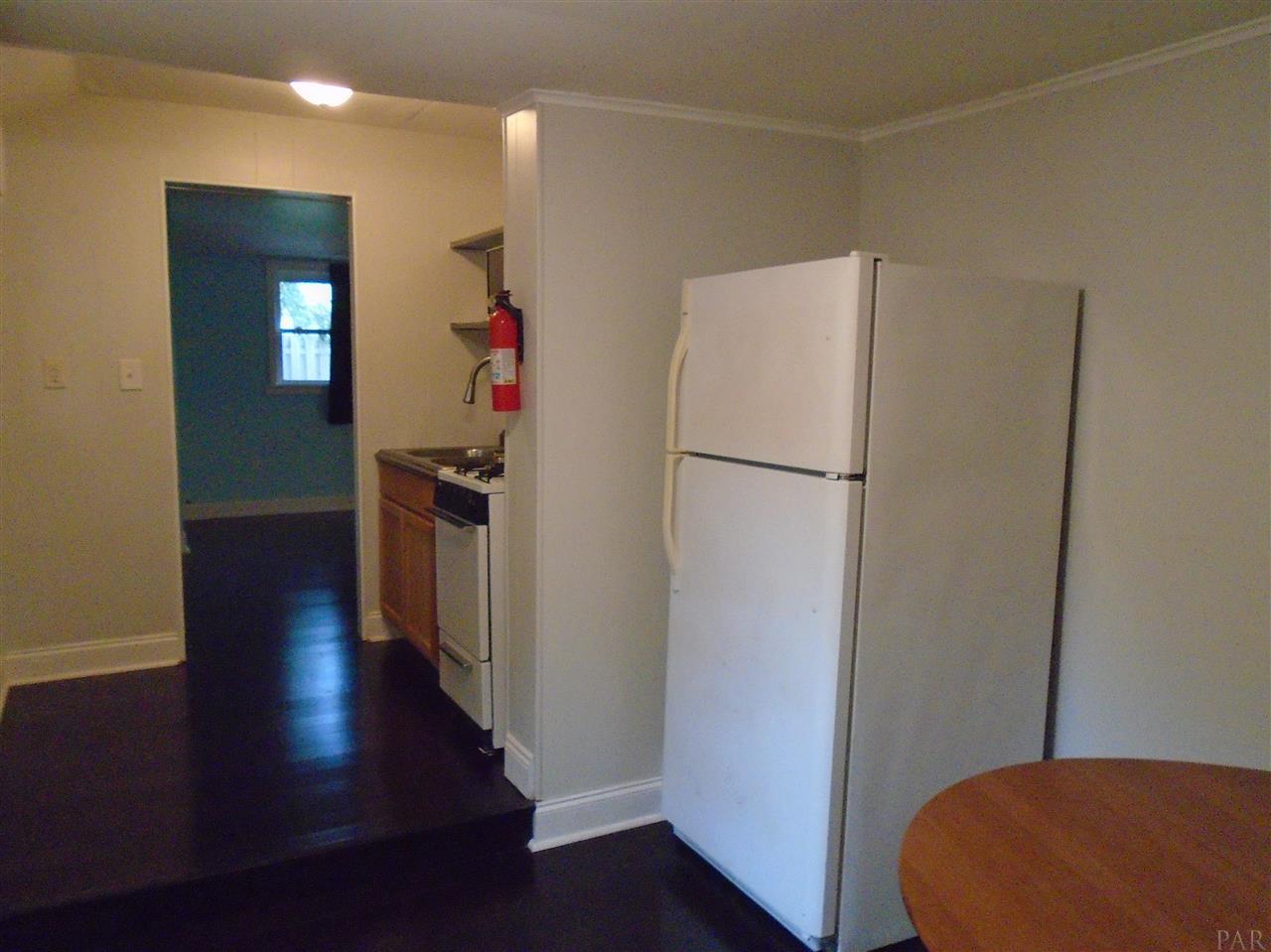 226 Bryant Road Pensacola, FL 32507 - Photo 26 of 27 Dining and kitchen view in cottage
