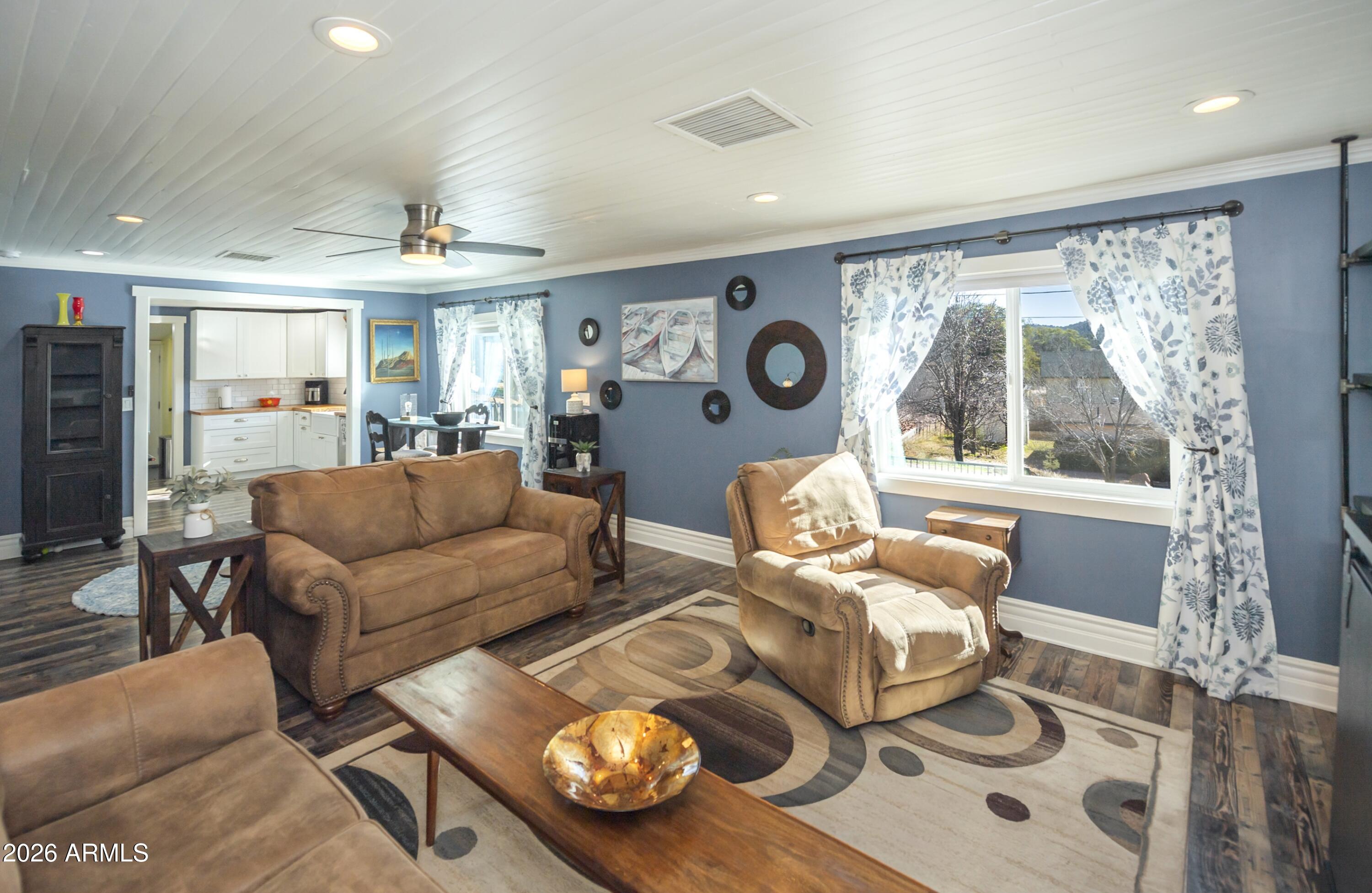 912 West Summit Street Payson, AZ 85541 - Photo 8 of 30 a living room with furniture and a large window