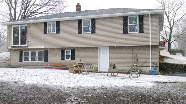 5 Eileen Road Peabody, MA 01960 - Photo 16 of 20 Gallery Image 16