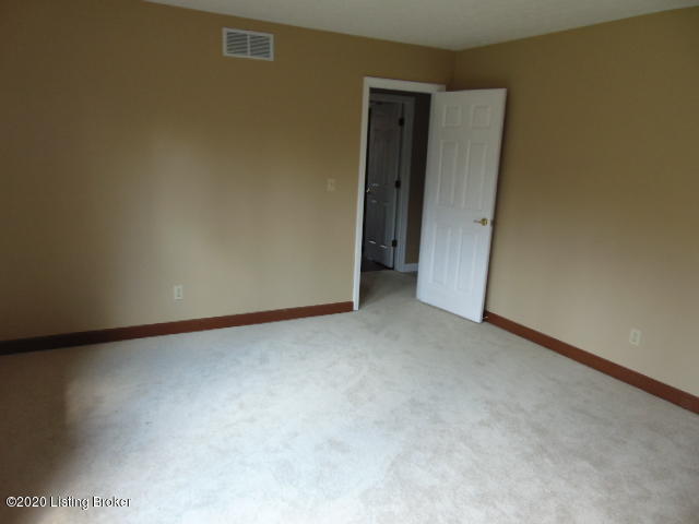 17517 Pope Dale Road Louisville, KY 40245 - Photo 17 of 32 DSC04235