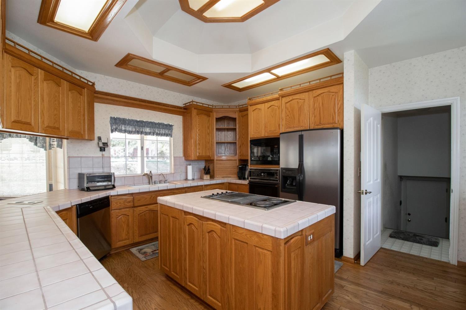 20200 Nicholas Road Clovis, CA 93619 - Photo 14 of 48 Gallery Image 14