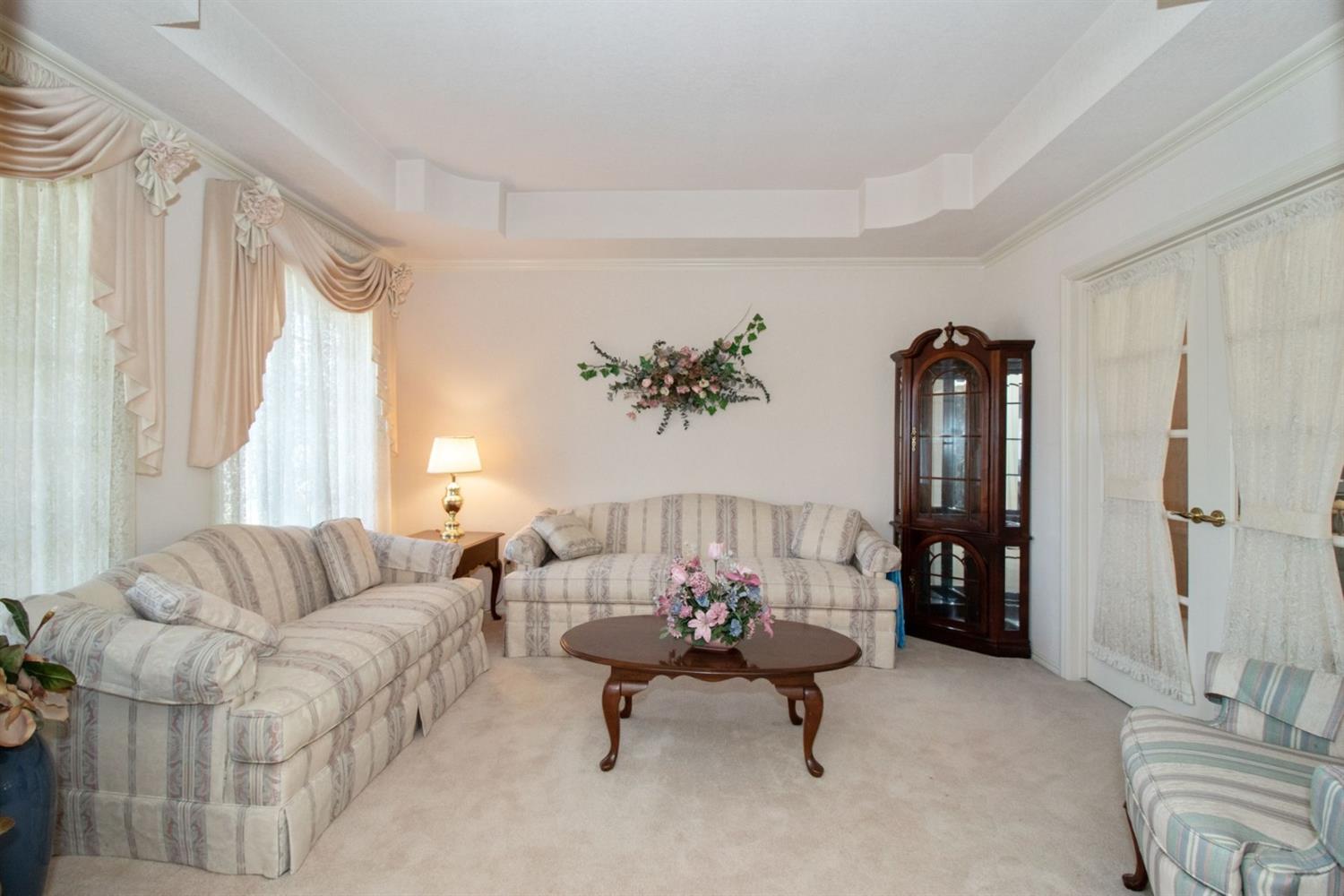 20200 Nicholas Road Clovis, CA 93619 - Photo 6 of 48 Gallery Image 6
