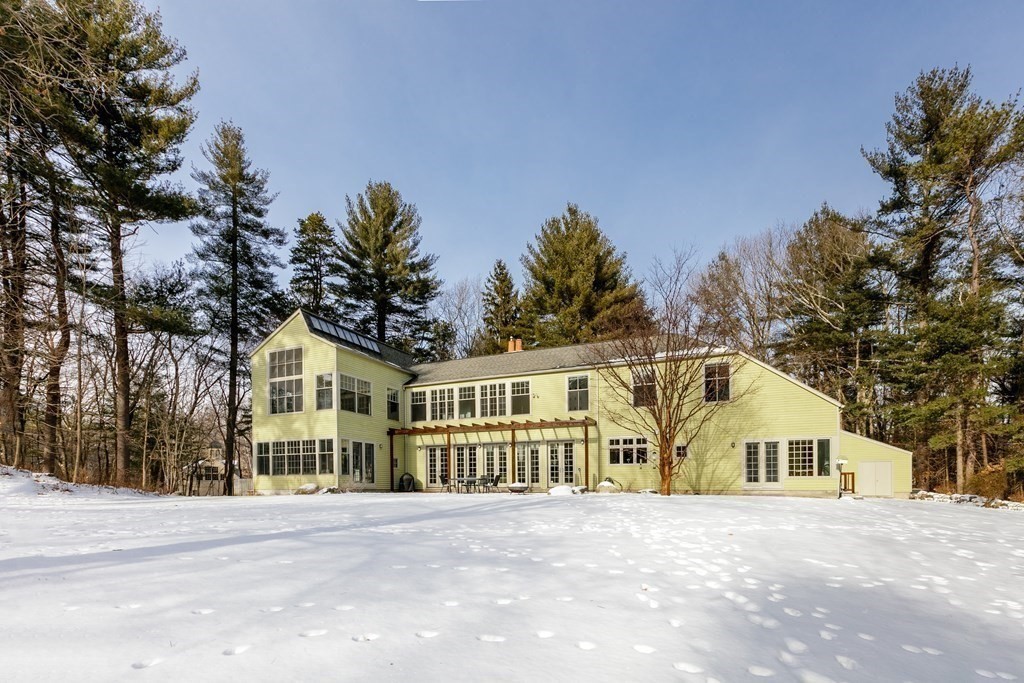 451 Strawberry Hill Road Concord, MA 01742 - Photo 1 of 41 Gallery Image 1