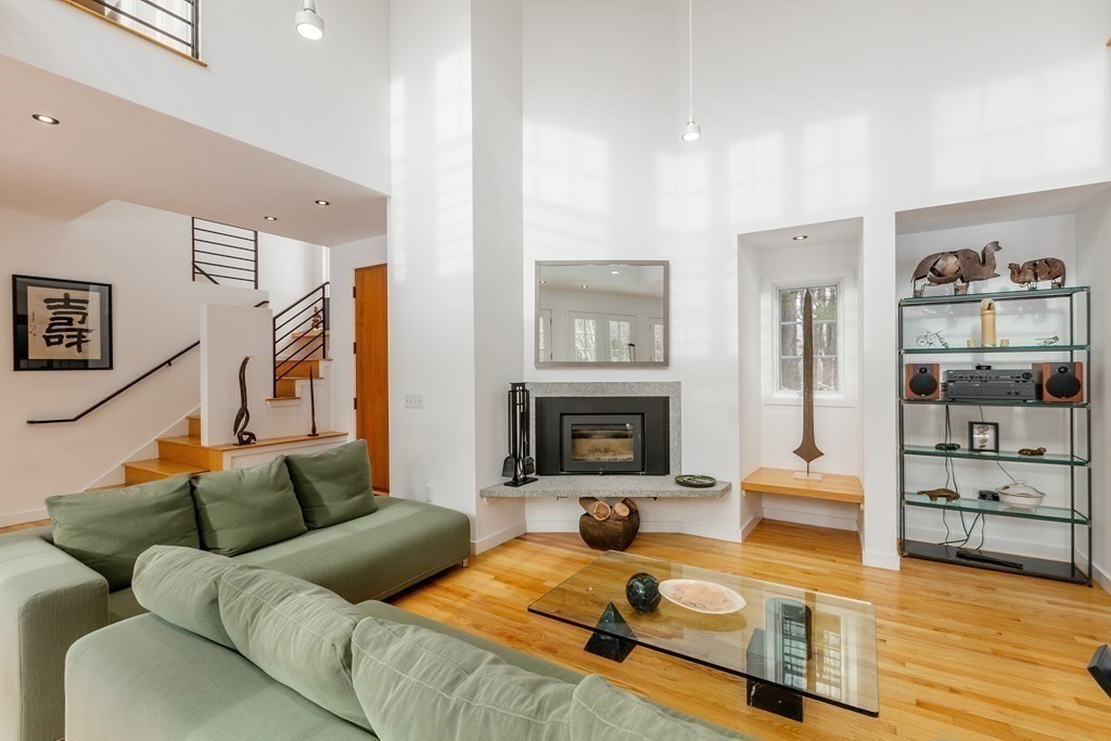451 Strawberry Hill Road Concord, MA 01742 - Photo 3 of 41 Gallery Image 3