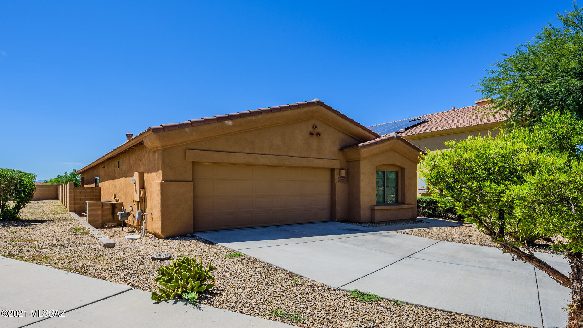 10483 East Rita Ranch Crossing Circle Tucson, AZ 85747 - Photo 3 of 36