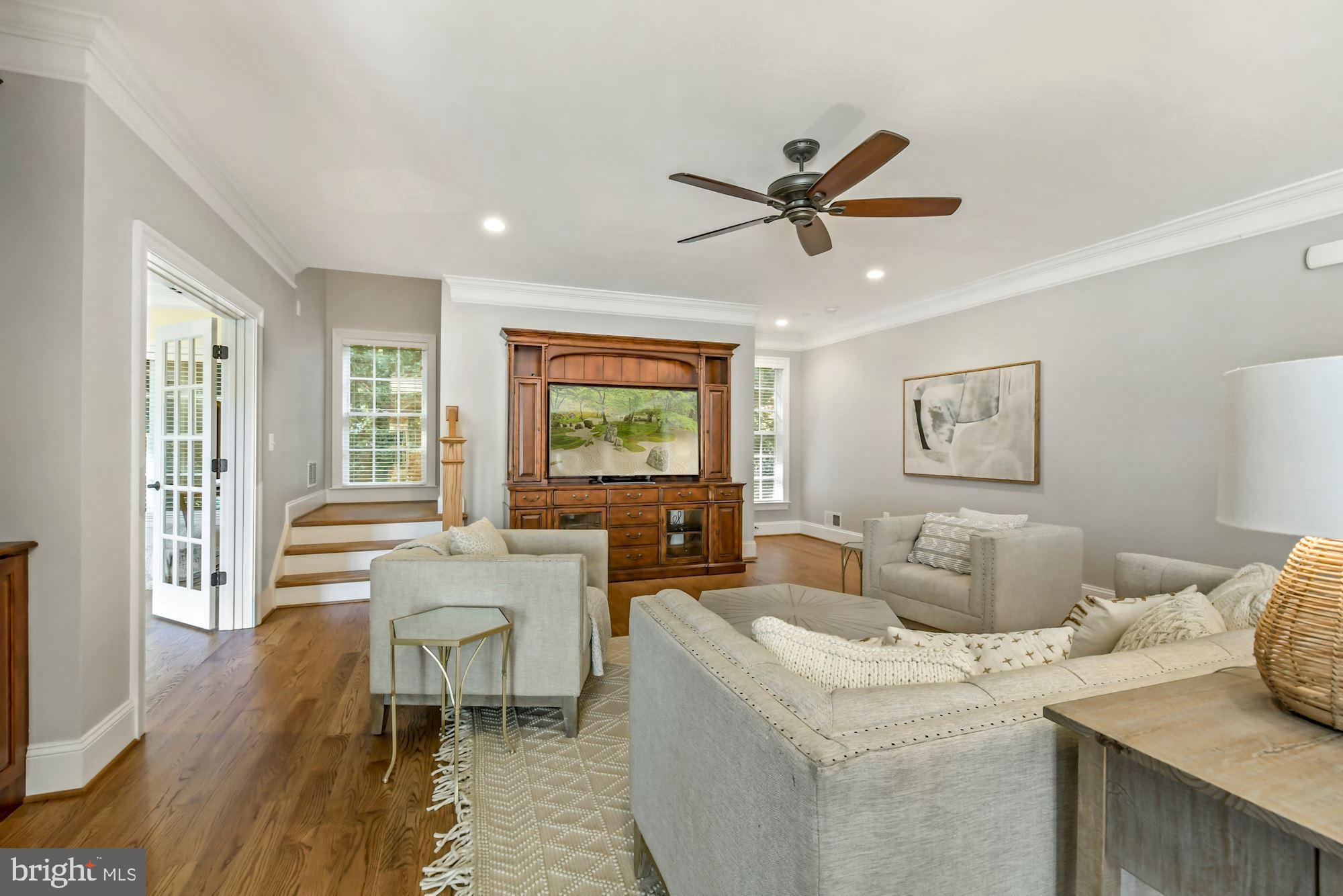 400 Ridge Road Southwest Vienna, VA 22180 - Photo 17 of 72