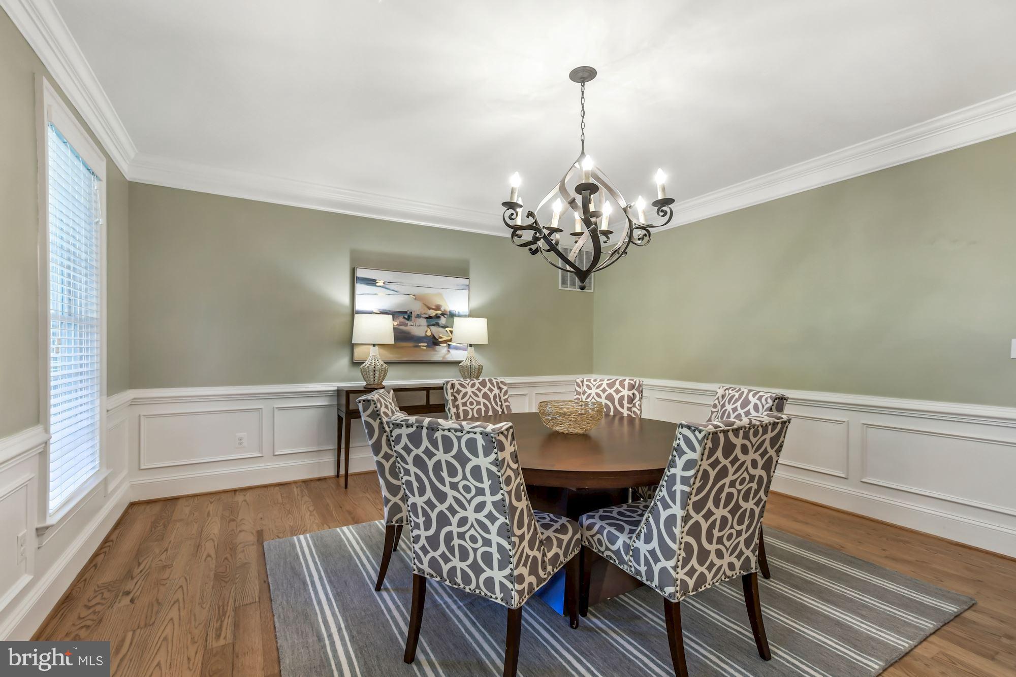 400 Ridge Road Southwest Vienna, VA 22180 - Photo 19 of 72 Stunning Wood Work