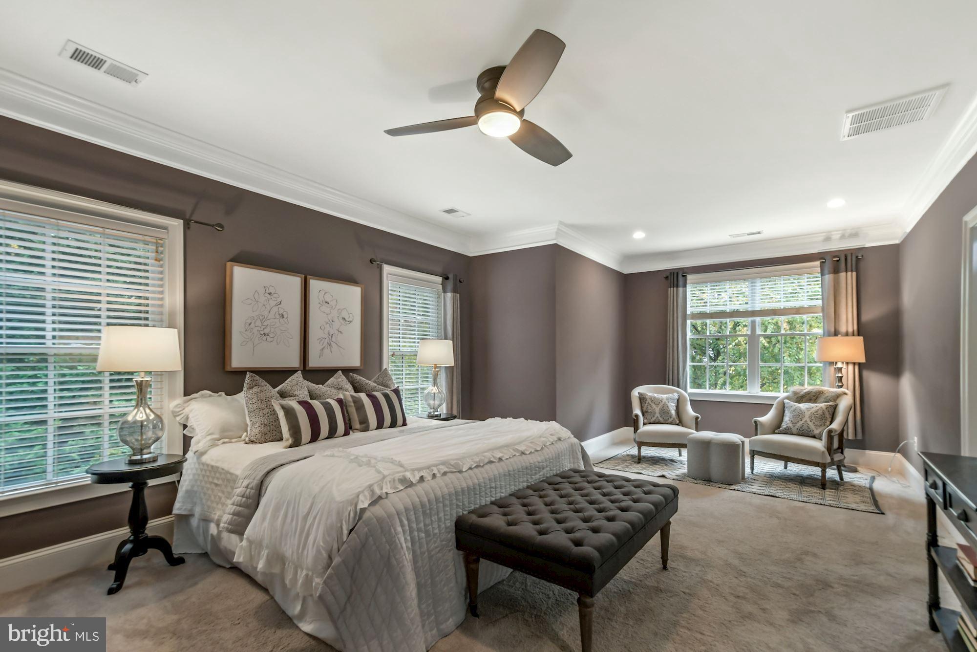 400 Ridge Road Southwest Vienna, VA 22180 - Photo 33 of 72 Spacious Primary Bedroom