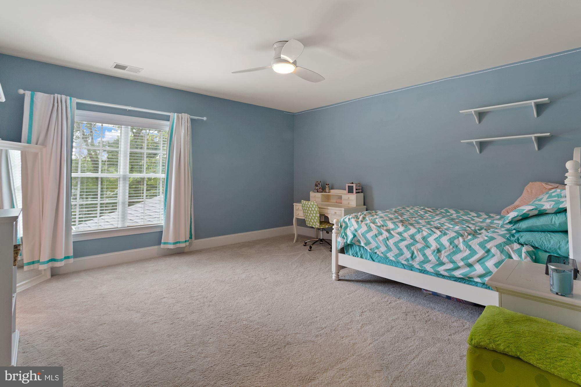 400 Ridge Road Southwest Vienna, VA 22180 - Photo 39 of 72 Second Bedroom