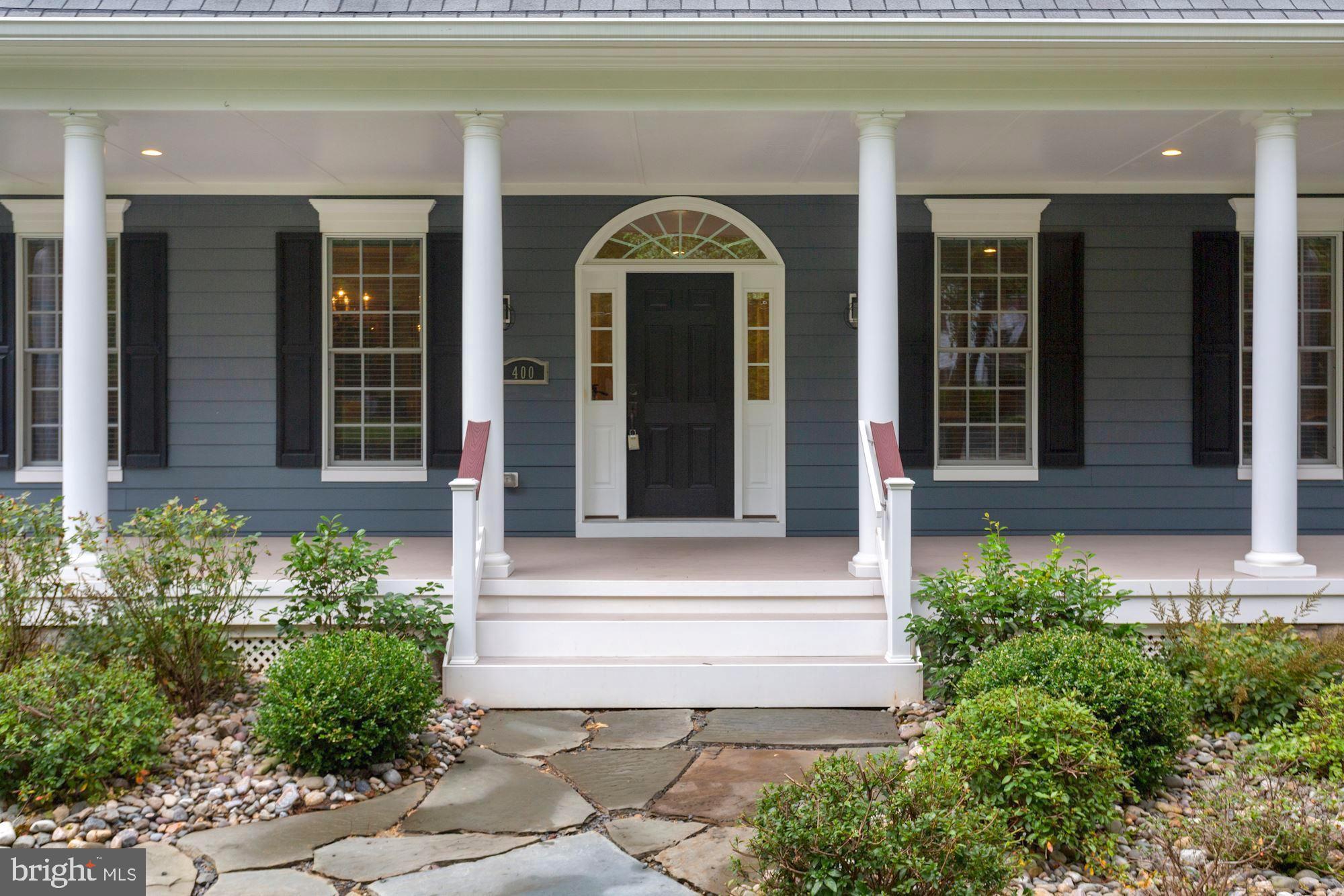 400 Ridge Road Southwest Vienna, VA 22180 - Photo 4 of 72 Relaxing Front Porch