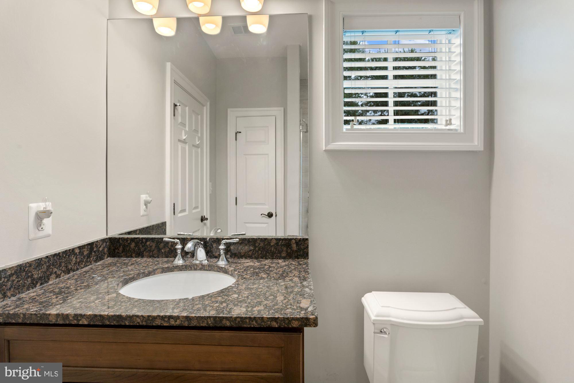 400 Ridge Road Southwest Vienna, VA 22180 - Photo 44 of 72 Third Bedroom Bath