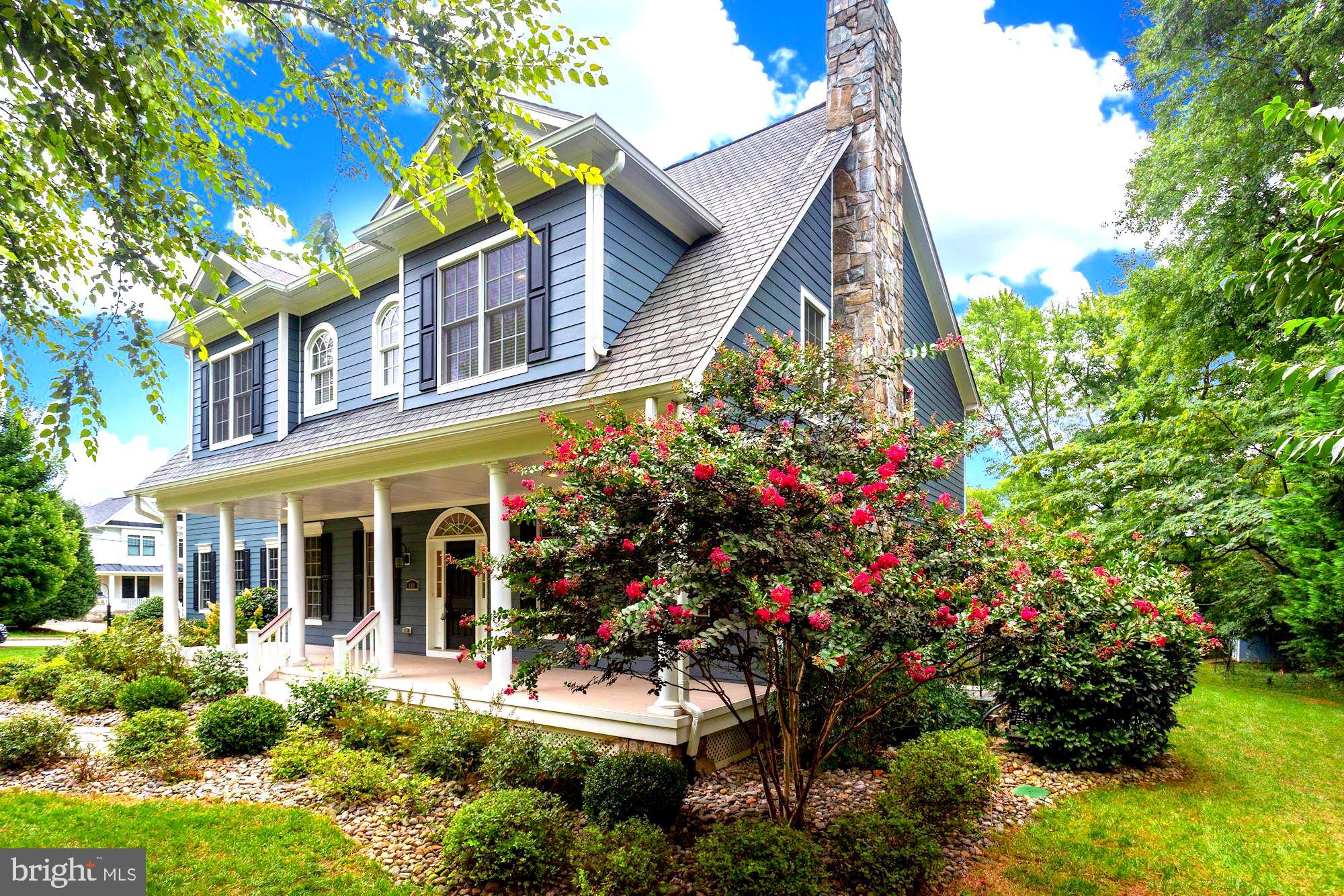 400 Ridge Road Southwest Vienna, VA 22180 - Photo 5 of 72 Wonderful Curb Appeal