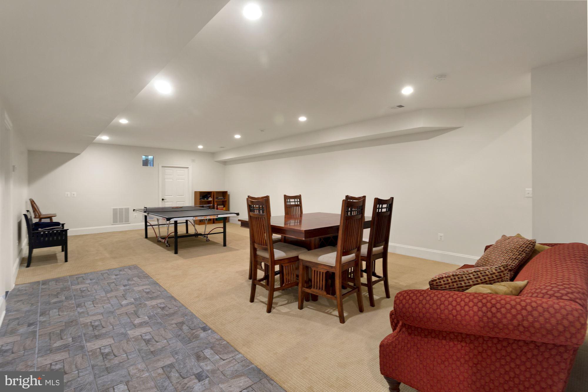 400 Ridge Road Southwest Vienna, VA 22180 - Photo 54 of 72 Lower Level Rec Room
