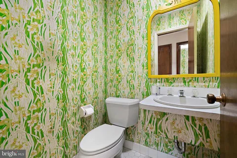 $659,500 | 19 Harlech Drive, Wilmington, DE 19807