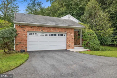 $659,500 | 19 Harlech Drive, Wilmington, DE 19807