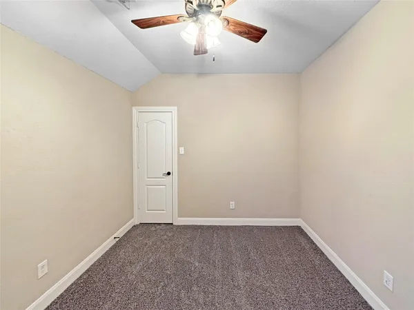 $592,400 | 110 North Pinto Point Circle, Spring, TX 77389