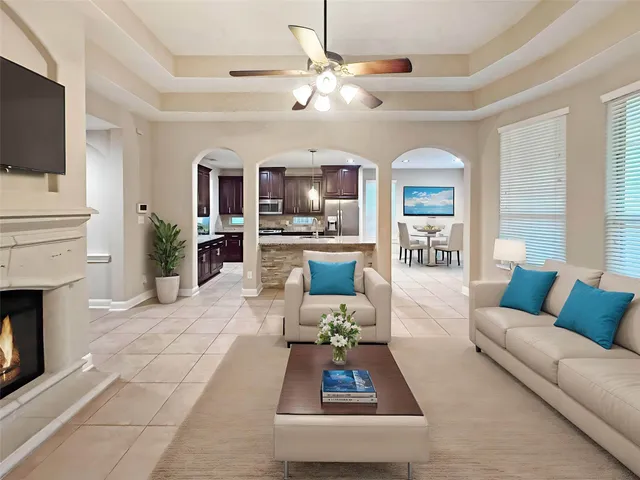 $650,000 | 110 North Pinto Point Circle, Spring, TX 77389