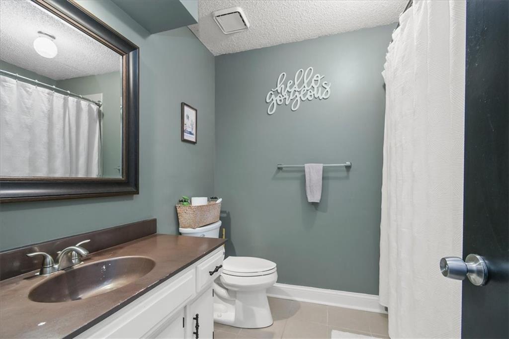 528 Southeast Country Lane Lee's Summit, MO 64063 - Photo 25 of 37