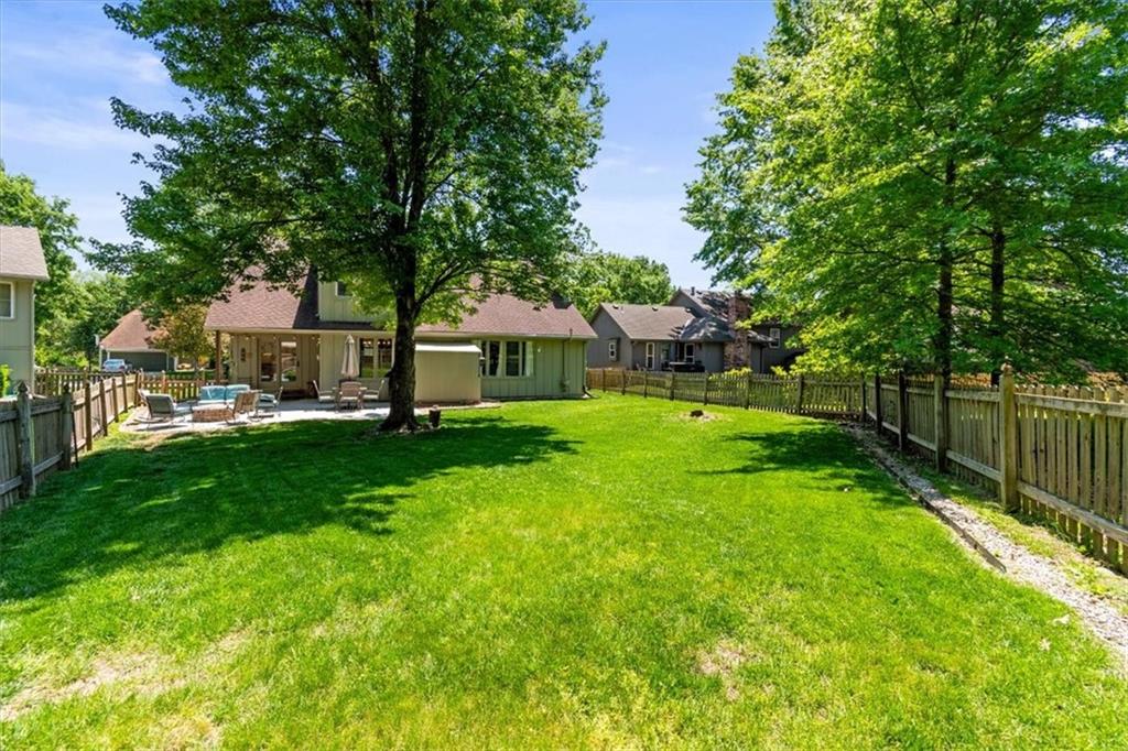 528 Southeast Country Lane Lee's Summit, MO 64063 - Photo 32 of 37
