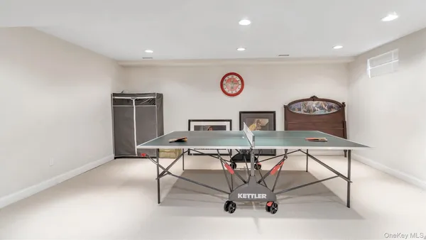 a view of a workspace with furniture