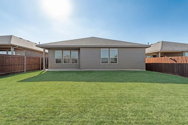 $2,495 | 11508 Harp Lane, Fort Worth, TX 76052