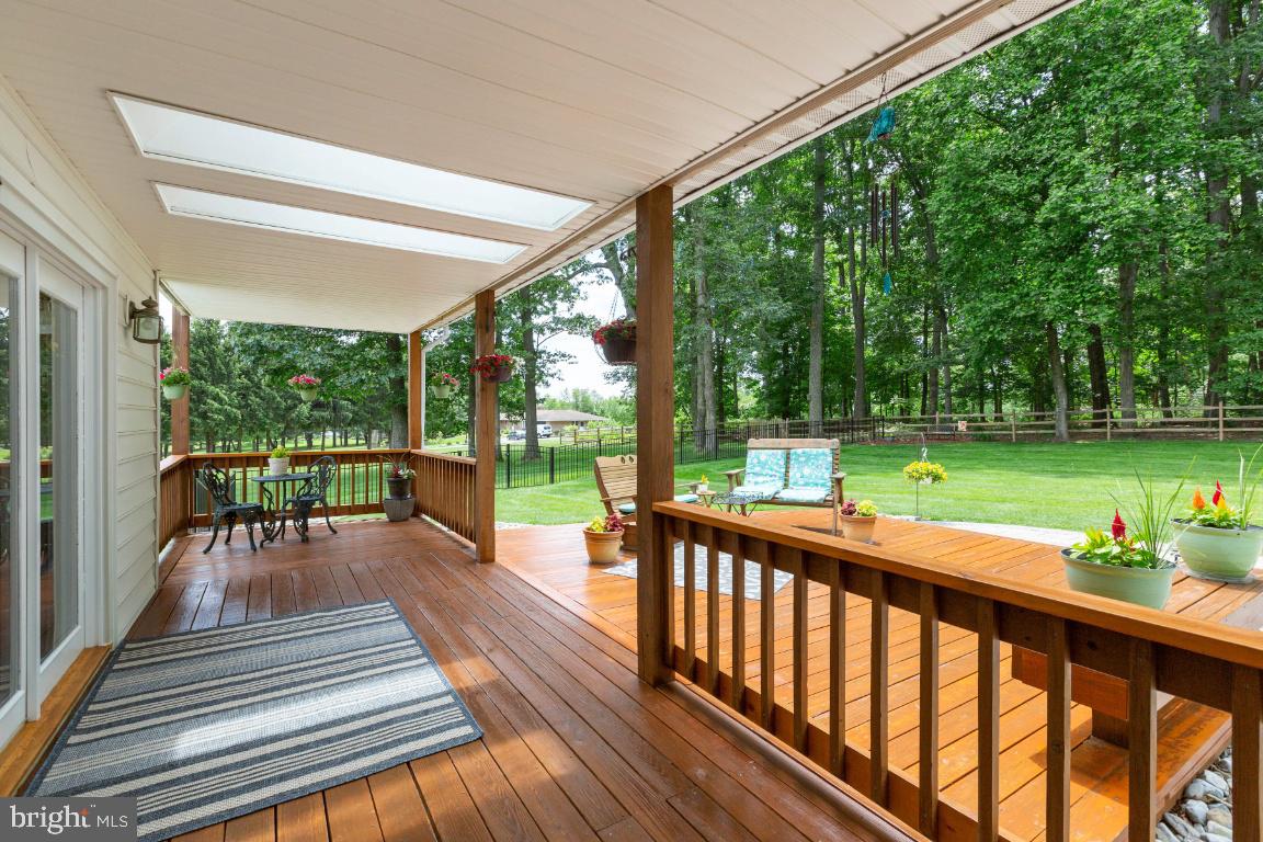 17445 Frederick Road Mount Airy, MD 21771 - Photo 38 of 51 Back deck