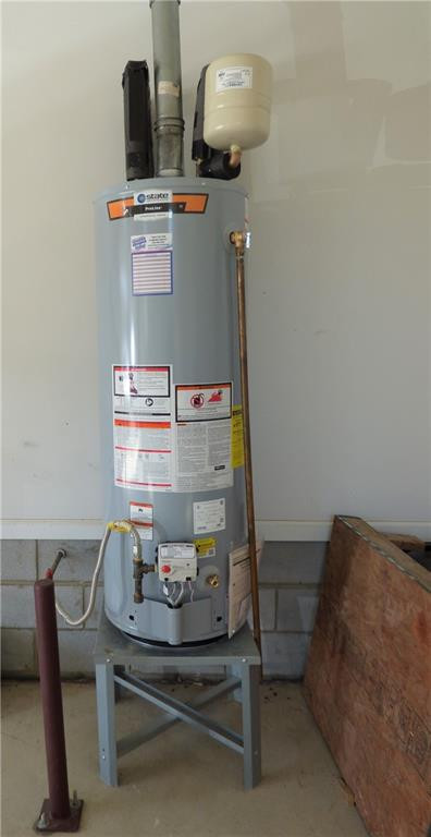 5511 Fieldview Road Mebane, NC 27302 - Photo 13 of 35 NEW propane water heater
