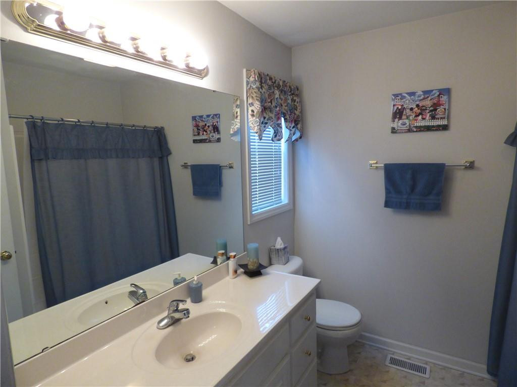 5511 Fieldview Road Mebane, NC 27302 - Photo 33 of 35 Master bath