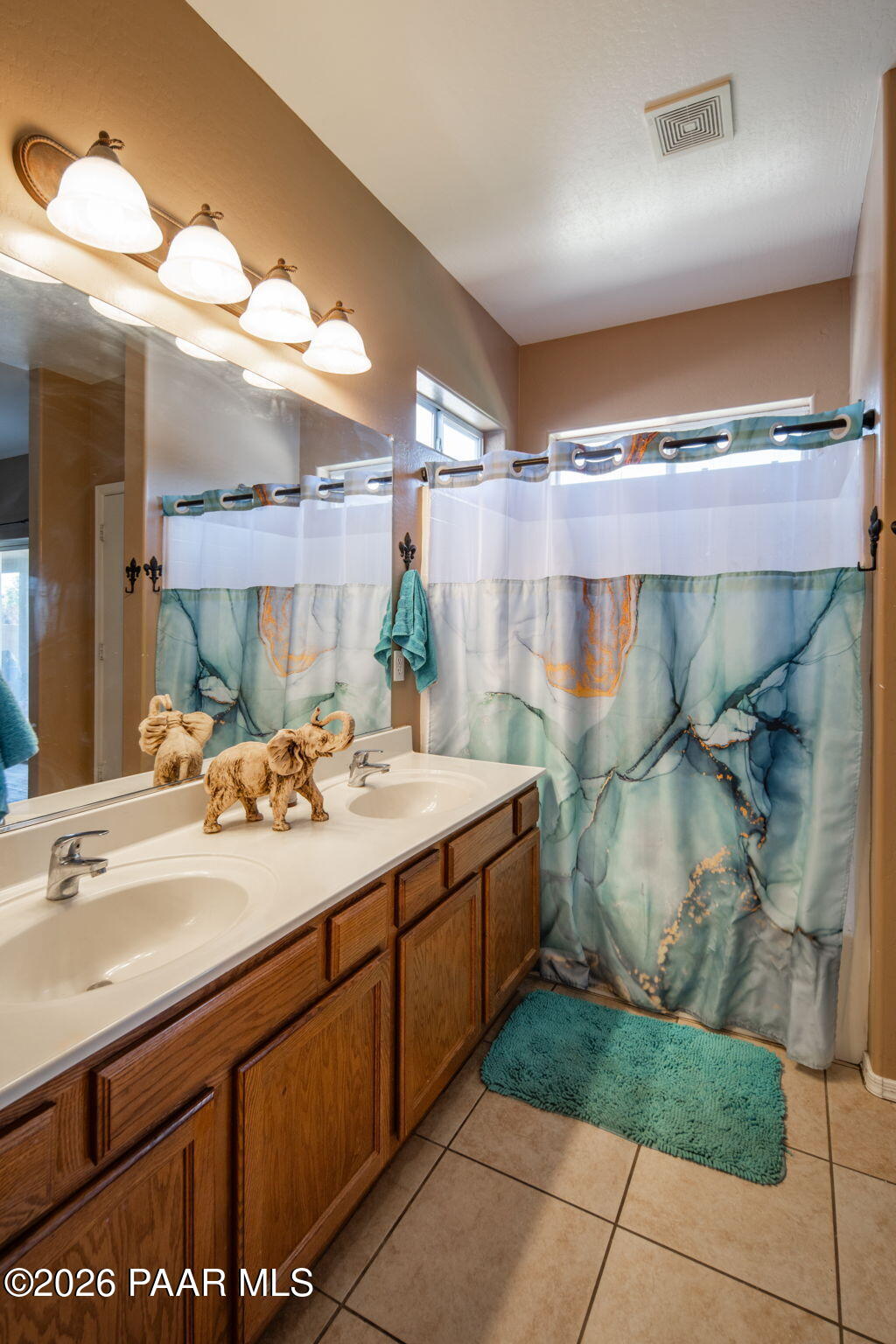 7682 Rabbit Brush Lane Prescott Valley, AZ 86315 - Photo 25 of 69 Tub/Shower combo